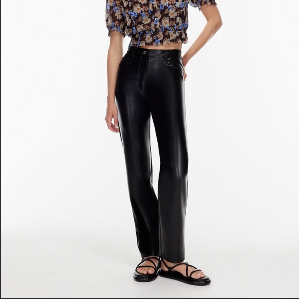 Wilfred Melina Pant
